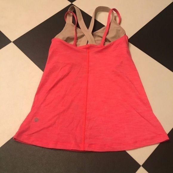 🍁50% Off Sale 🍁 Lululemon Run For Gold Tank - Picture 9 of 11